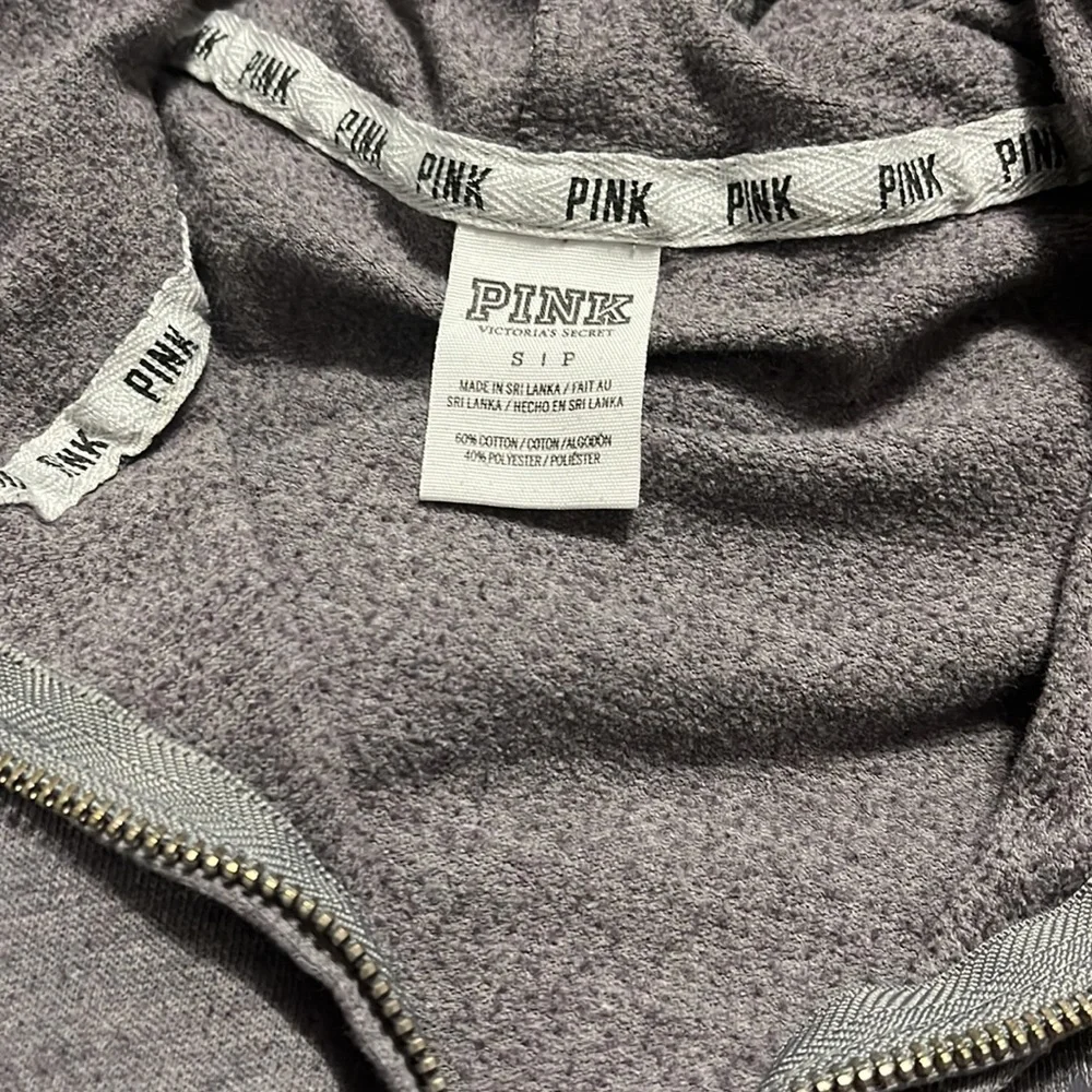 Pink sweater - Picture 3 of 3